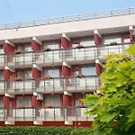 马耶里克酒店 3*