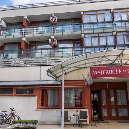 Majerik 3*