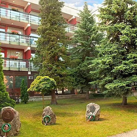 Hotel Majerik