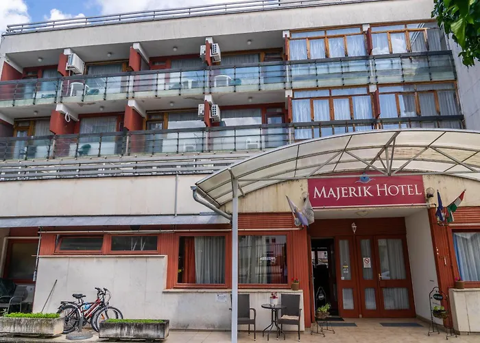 Majerik 3*